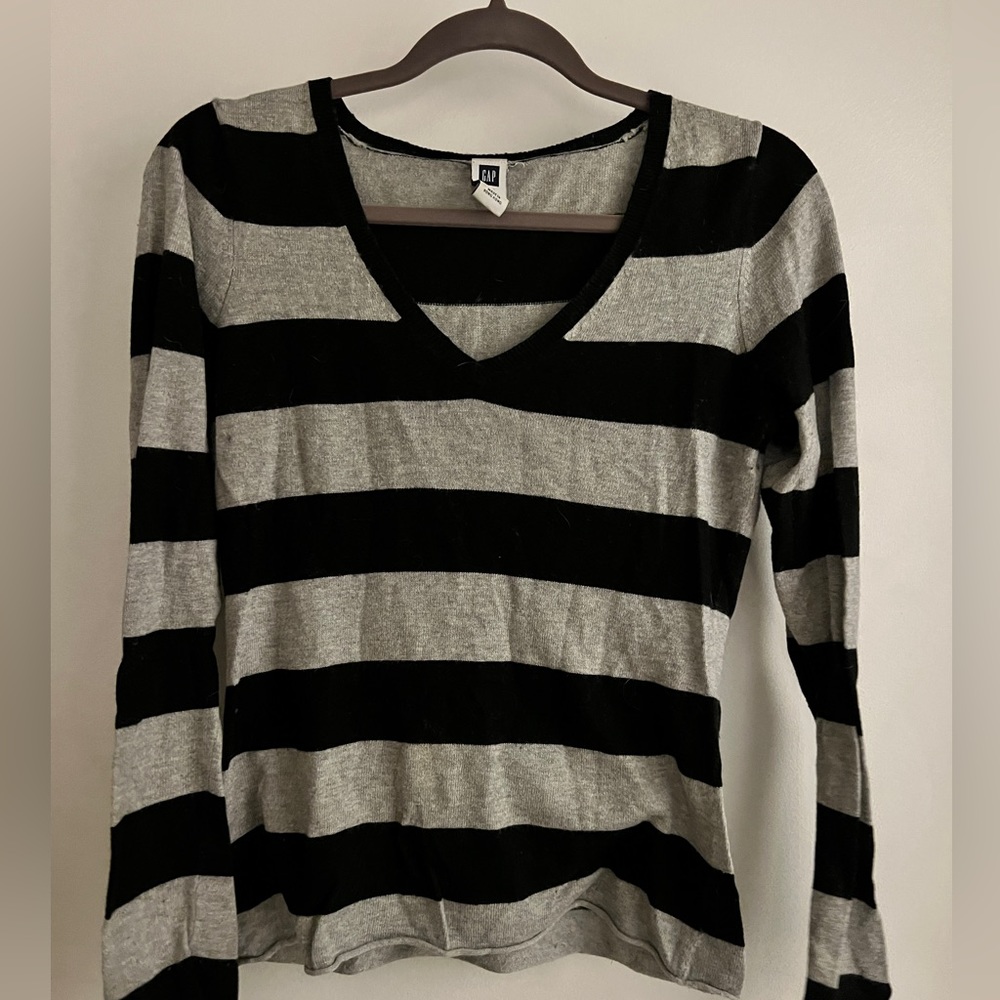 Long sleeved sweater